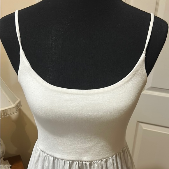 Forever 21 White Midi Dress with Spaghetti Straps. Size Medium. - Picture 2 of 8
